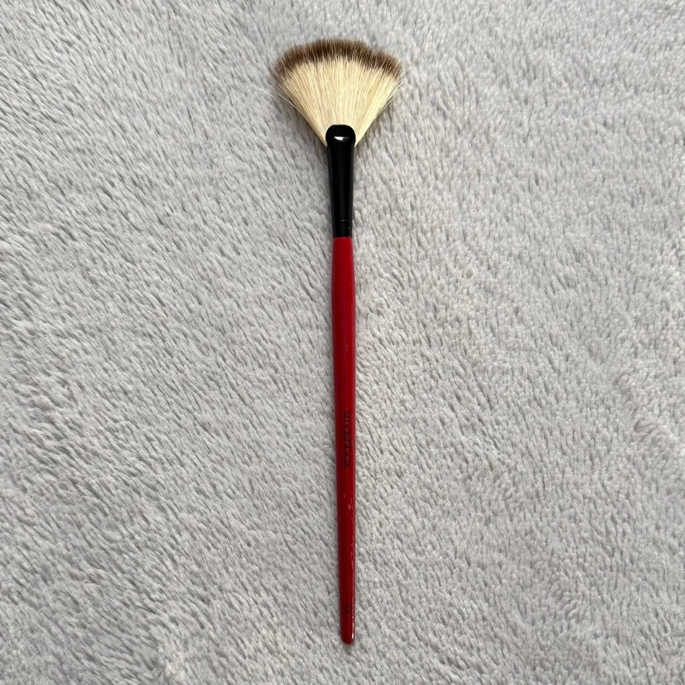 3/$30 🌸 Gently Used Smashbox Number 22 Fan Brush